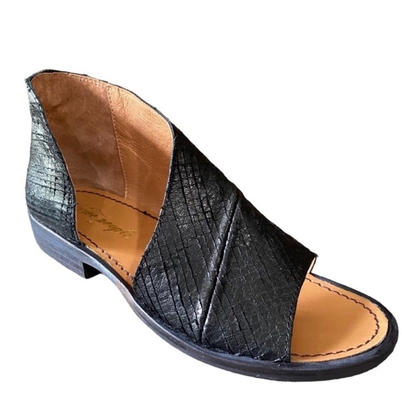 Free People Black Open-Toe Leather Sandals - Picture 1 of 13